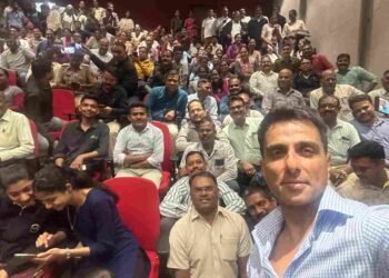 Sonu Sood Champions Cybercrime Awareness with Special Screening of Fateh for Nagpur Police