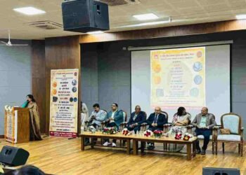 Dr. Vishnu Shridhar Wakankar Institute ,Coins Across Eras ,Archaeological Research ,Bhopal ,Ashwini Research Institute , Coin Exhibition , Prof. Vaidyanath Labh ,Urmila Shukla , Ancient Coins , Numismatics ,Archaeology , Historical Documentation ,Gupta-era Coins ,Kushan Coins , Research MoUs , Dr. Joseph Manuel , Dr. V.S. Parmar , Indian Archaeology Events ,Cultural Heritage ,Wakankar Research Institute