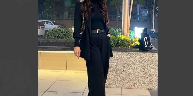 Delbar Arya, Actress Delbar Arya, Mother's Day, Celebrity Mother's Day, Actress Mother's Day, Delbar Arya Mother, Spirit of Motherhood, Love and Loss, Resilience of Mothers, India-Pakistan Conflict Mothers, Mothers of War Victims, Tribute to Mothers, Unconditional Love, Nurturing Women, Delbar Arya Interview, Bollywood Actress, Mother's Strength, Emotional Tribute, Importance of Mothers, Celebrating Motherhood, Delbar Arya Message,