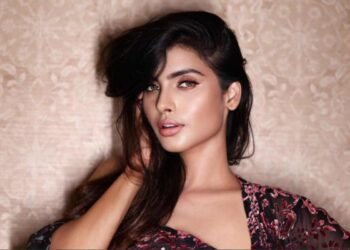 Ayeesha Aiman, Patna, Mumbai, Bollywood, Miss India International, Bihari Actress, India Lockdown, Madhur Bhandarkar, Terence Lewis, Inspector Avinash, AK-47, Pakhi, Bihar, Indian Cinema, Women Empowerment, Inspirational Story, Aeronautical Engineer, Pageantry, Film Shooting Patna, Shahrukh Khan, MS Dhoni