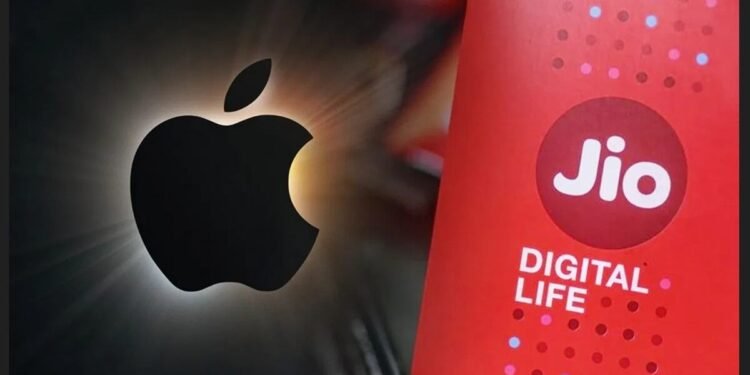 Apple, Reliance Jio, RCS messaging, iPhone, India, technology news, mobile communication, iMessage, SMS, MMS