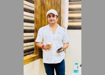 student hostels Noida, student accommodation Greater Noida, hostels near Sharda University, PGs near Galgotias University, student housing Noida, Knowledge Park hostels