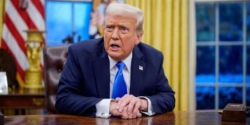 h1b visa fees, h1b visa news, h1b visas, h1 b visa, what is h1b visa, h1 b visa fees, trump h1b, h1b news, h1b visa fee, current h1b visa fees, h1b visa means, h-1b visa, h1b fees,US President Donald Trump, Donald Trump, President Donald Trump,