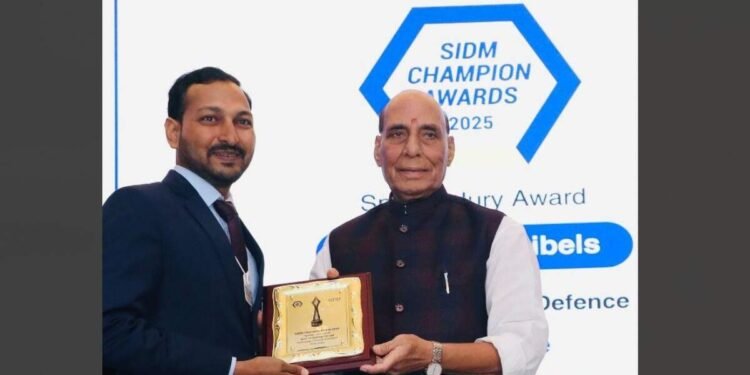 BonV Aero, SIDM Champion Award, Rajnath Singh, Defence Innovation, Aatmanirbhar Bharat, Aerospace Technology, Odisha Startup, Indigenous Manufacturing, Unmanned Aerial Systems, Defence Technology