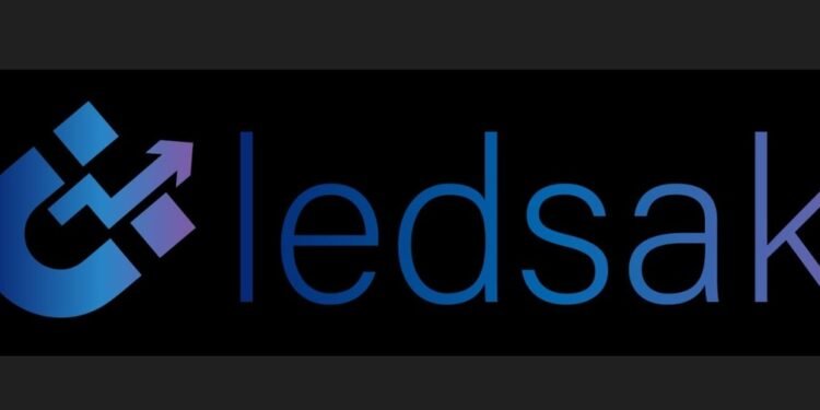 dermatology CRM, aesthetics CRM, CRM automation for clinics, repeat appointments dermatology, healthcare CRM, aesthetic clinic management