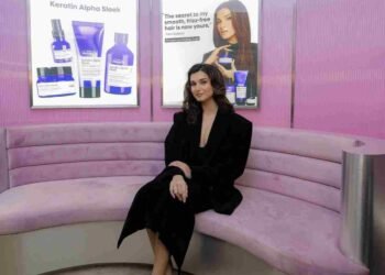 Ambience Mall, Vasant Kunj Hosts L’Oréal Professionnel’s Keratin Alpha Sleek Launch with Tara Sutaria at Nykaa Luxe’s First Flagship Store 1 Tara Sutaria, L'Oreal Professionnel, Keratin Alpha Sleek, Ambience Mall Vasant Kunj, Nykaa Luxe Flagship, Arjun Gehlot Ambience Group, Haircare Launch Delhi, Luxury Beauty Retail, Bollywood Celebrity Events, Delhi Lifestyle News