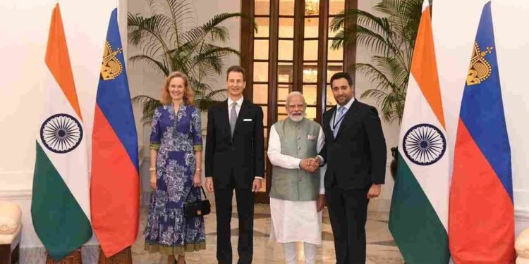 Open Cosmos, Rafel Jordà Siquier, Open Cosmos India, India space industry, Narendra Modi, Nirmala Sitharaman, Droupadi Murmu, satellite technology, Earth observation, satellite launches, space investment India, India Europe cooperation, telecommunications satellites, space technology partnerships, India Space Vision 2047, private space sector India, satellite connectivity, European space company, Bengaluru space technology, Hyderabad technology sector